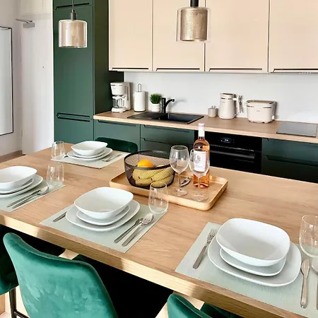 Apartman Premium - 750 M Do Plazy Ac Parking